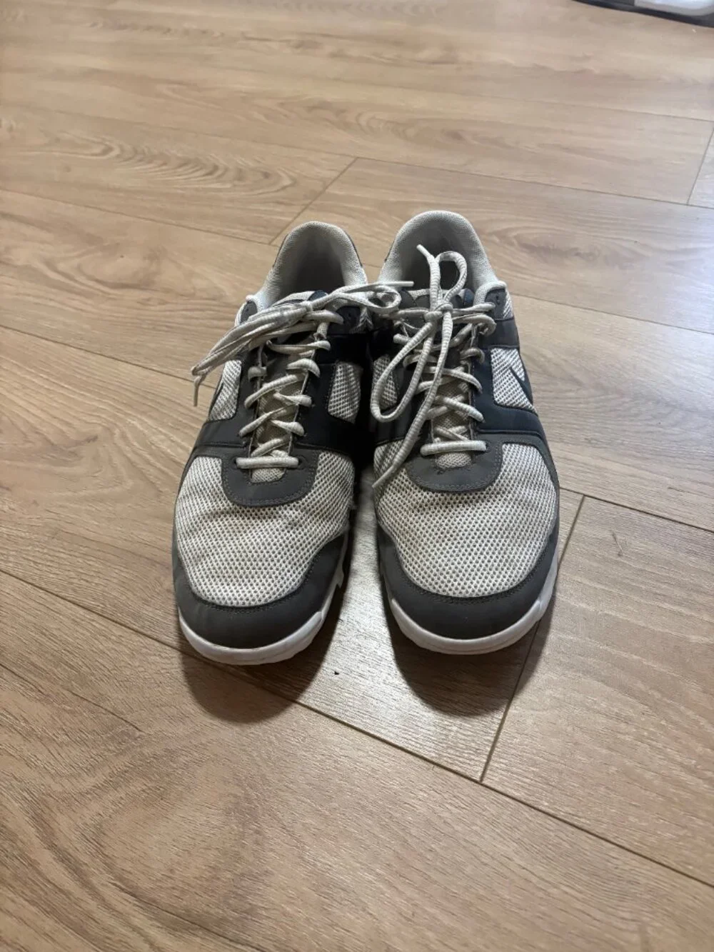 Nike Air Golf Shoes White Gray Black Men's Size 12 Spikeless 418541-141